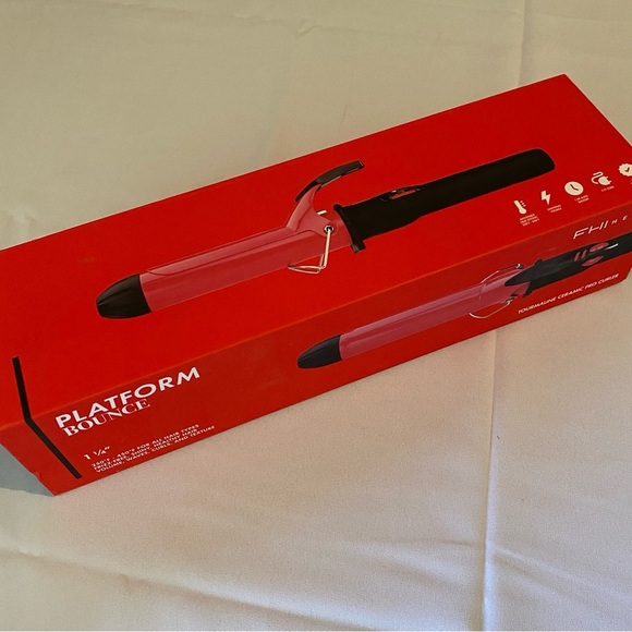 Platform Bounce 1 1/4” Curling Iron - Red and Black - Picture 1 of 2